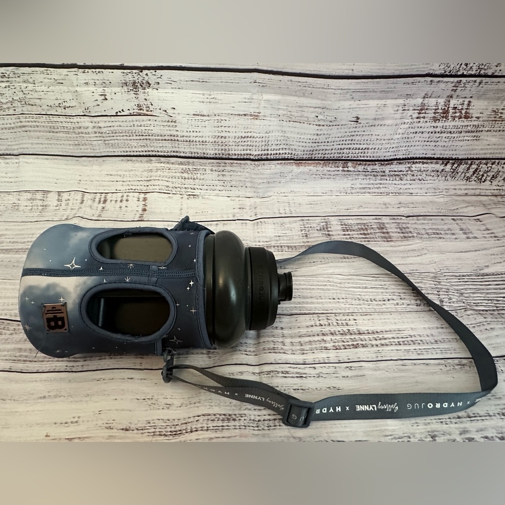 BUY 2 GET 1 FREE Brittany Lynne Hydro Jug Sleeve AND black Hydro Jug, used once.